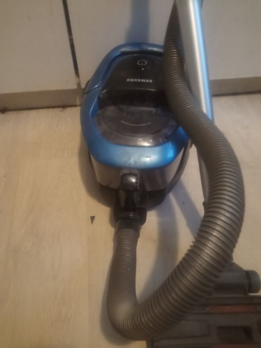 продам пылесос бу Самсунг