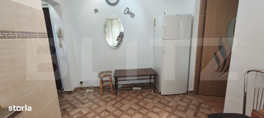 Apartament - 3 camere - etaj intermediar, zona Lama