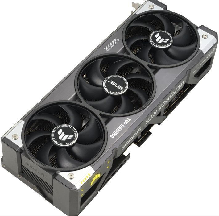 Видеокарта: ASUS TUF Gaming GeForce RTX 5080 OC 16GB GDDR7 – нова