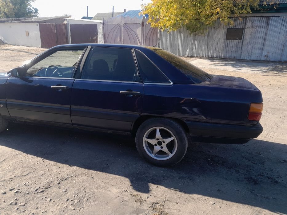 Продам ауди 100 с3