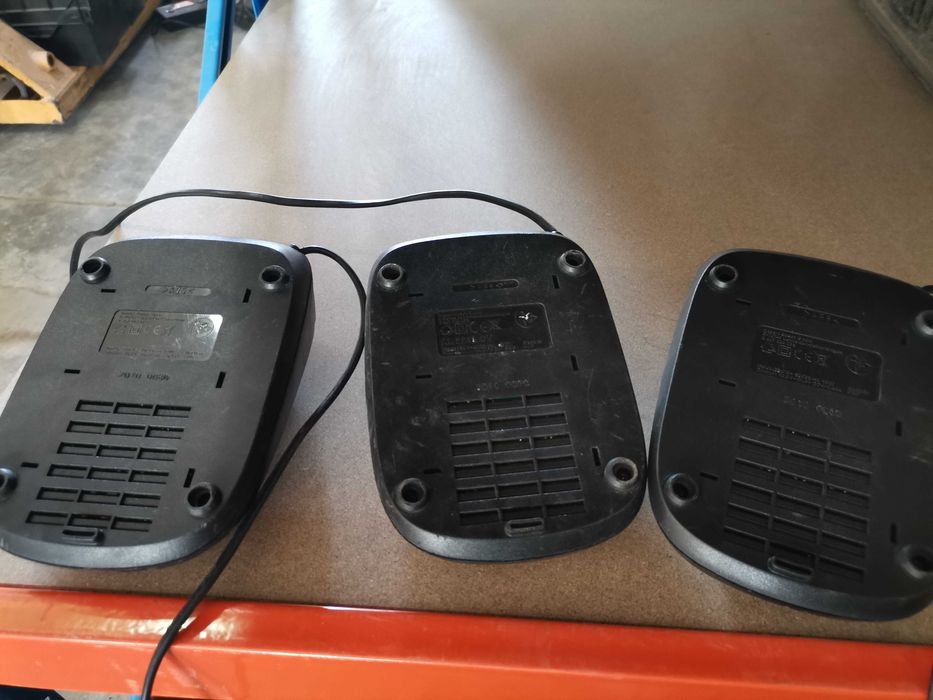 Зарядно -  Bosch / Li-ion 10,8V - 21,6V