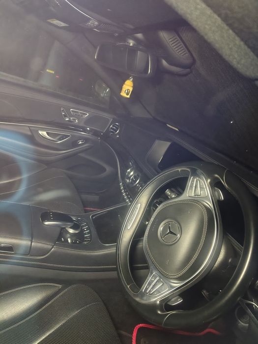 Dezmembrez Mercedes S500 hybrid W222 grila far usa capota parbriz trag