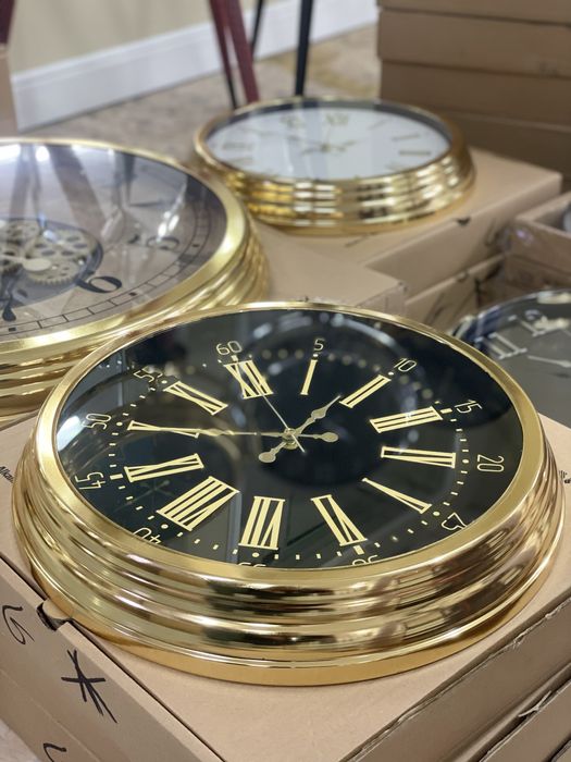 Часы металические