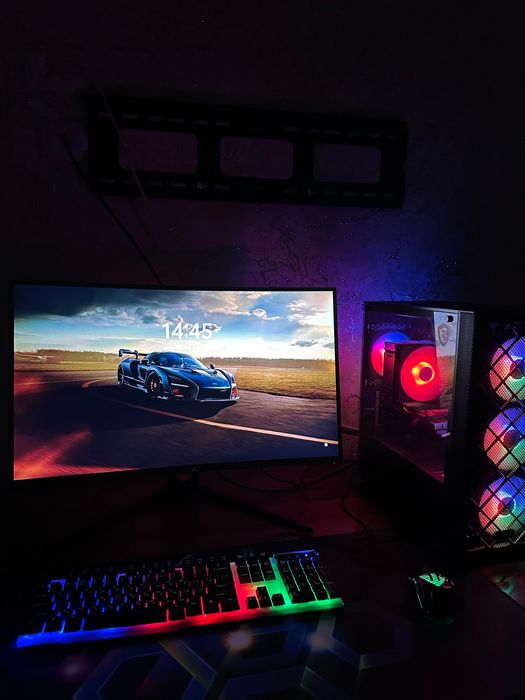 компьютер Desktop + монитор rulls+ клавиатура,мышь(полный комплект)