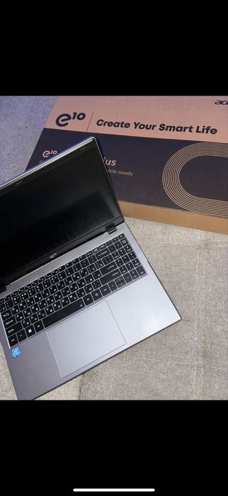 Ноутбук новый Acer e10