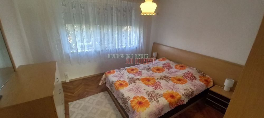 Дава се под наем Четиристаен апартамент в Варна, Цветен квартал - 85 кв.м за 612 € - Снимка #4