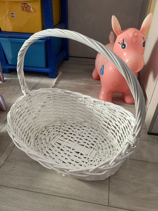 Продам корзинку подарочную