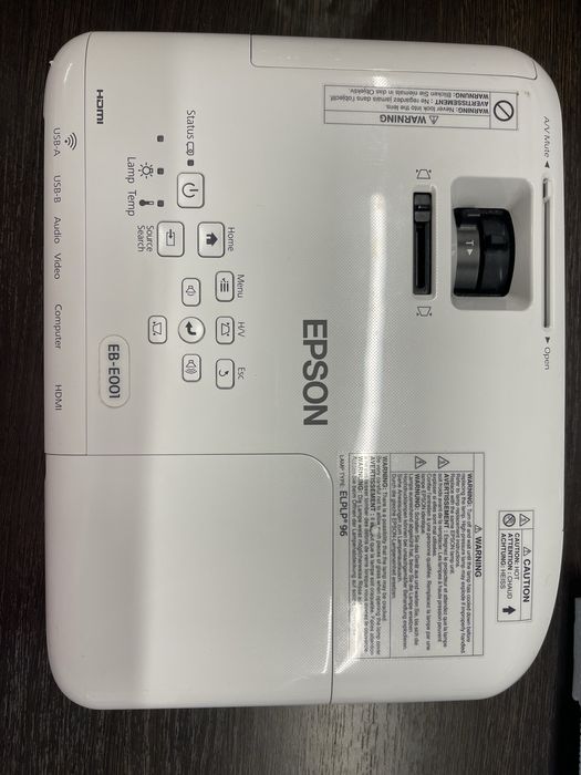 проектор Epson EB-E001 . Полная комплектация .