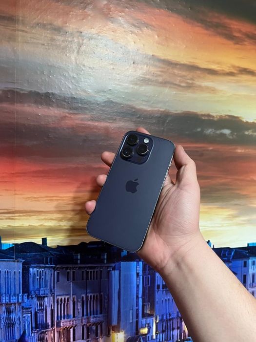 Продам айфон 14про
