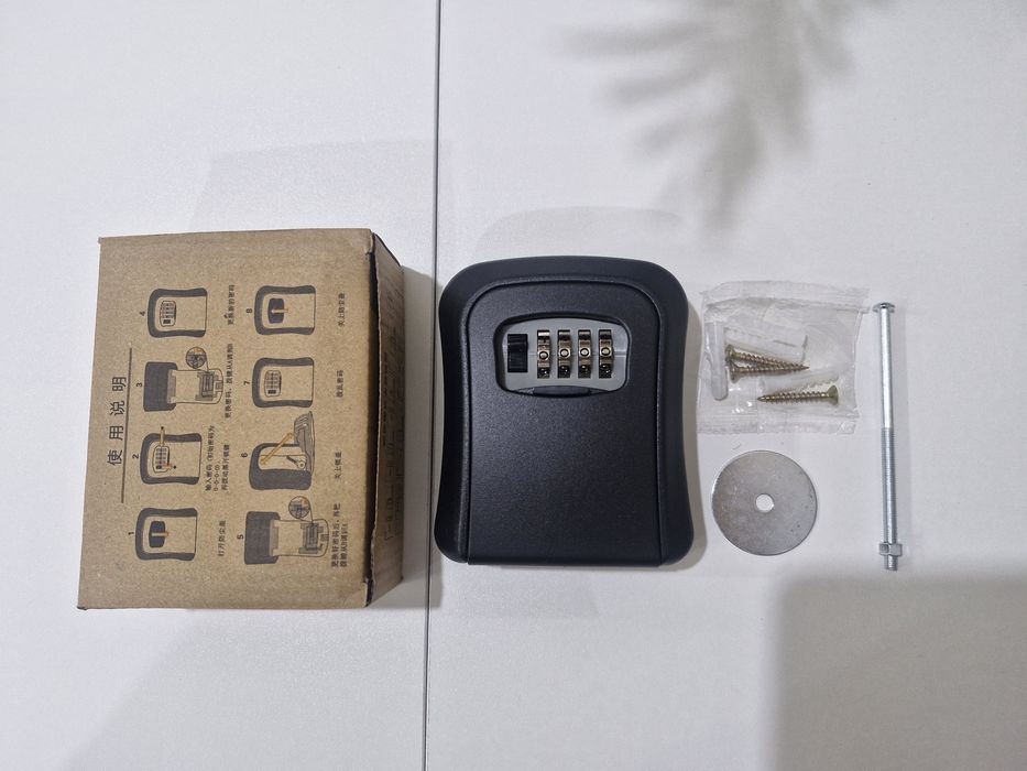 Сейф для ключей. Металл