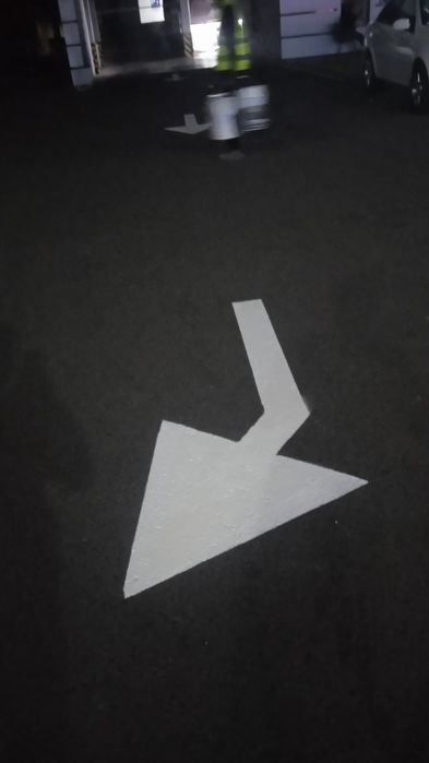 Asfalt bardiyor va latok ishlarini qilamiz ishimiz sifatli