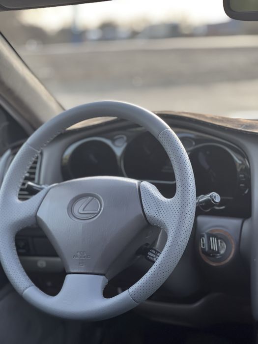 Продам Лексус gs300