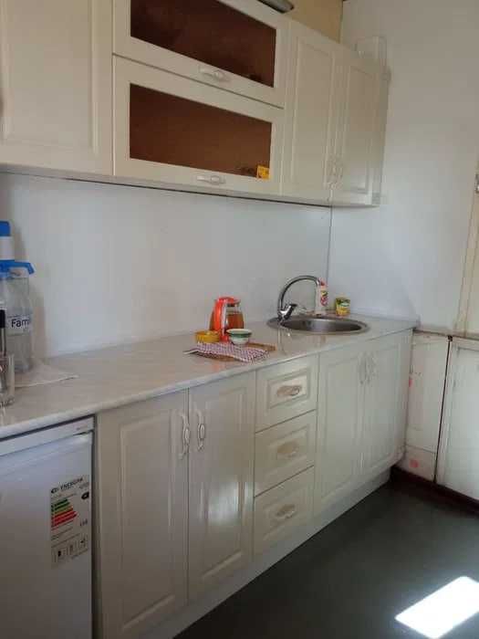 Продается массив Себзар 2/9/9  Ориентир НБУ банк 60м2