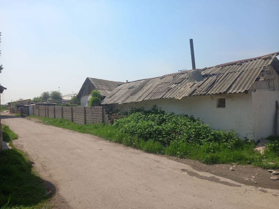 Продаётся участок в юкоричирчиком районе