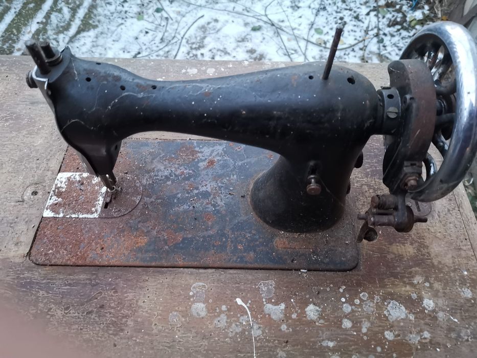 Mașină de cusut Singer