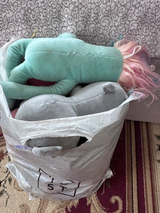 Отдам пакет игрушек