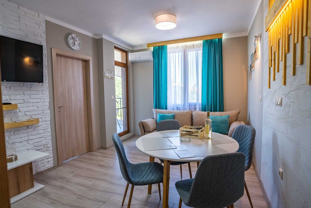 Продава се Четиристаен апартамент в Царево - 105 кв.м за 811 €/кв.м - Снимка #3