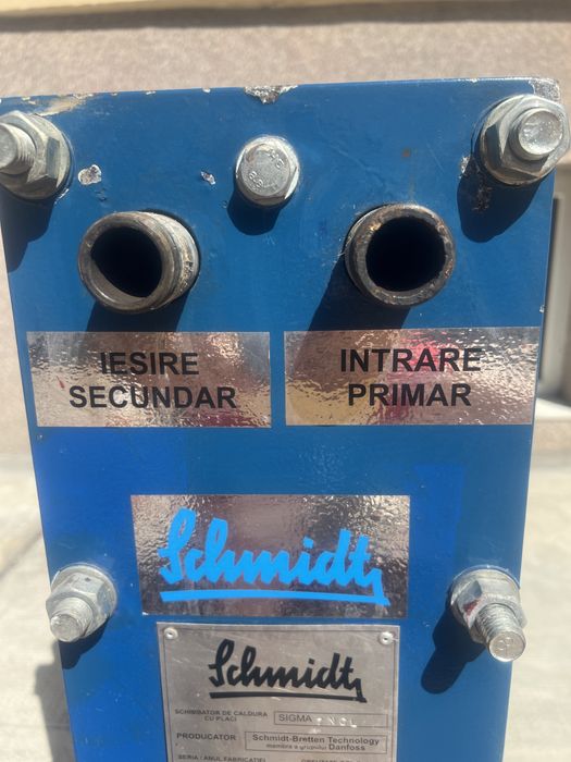 Schimbator de caldura in plǎci