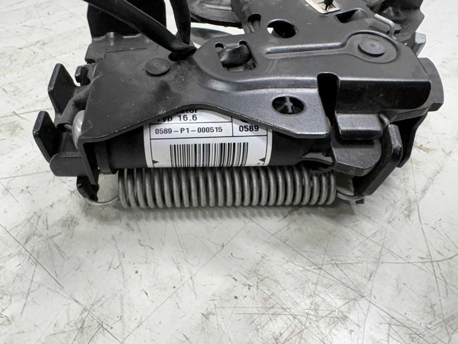 Ключалка с пиропатрон преден капак БМВ Х1 Ф48 Ф46