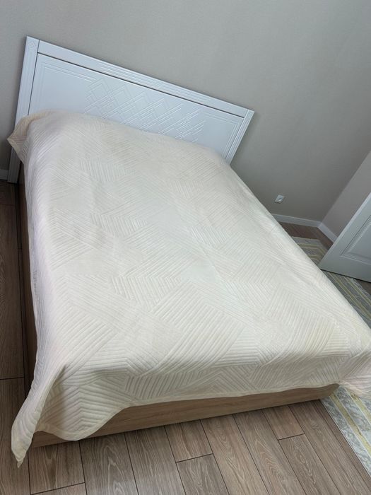 Кровать с матрсом от фирмы “Sova” комфорт