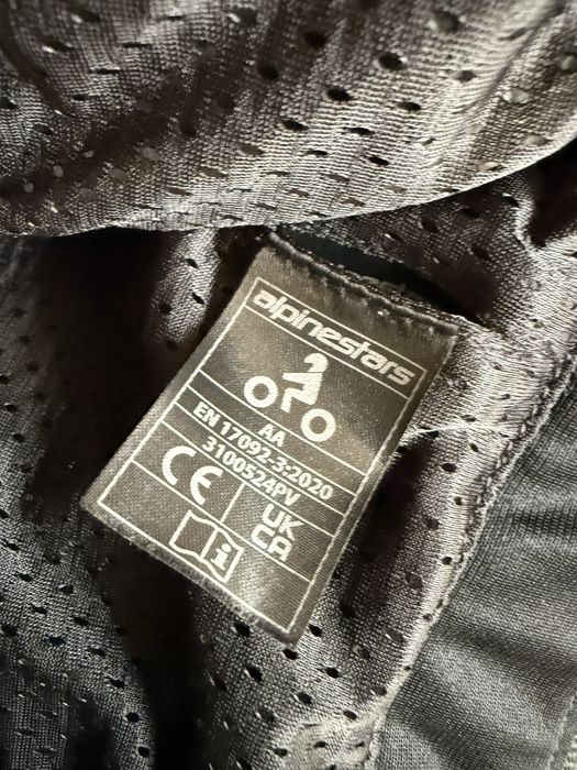 Мото екип Alpinestars - яке, панталон и ръкавици - като нов