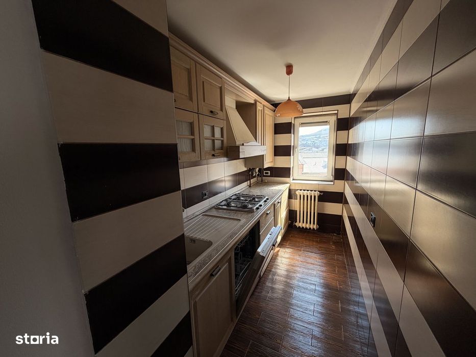 Apartament 4 camere decomandat renovat, Dărmănești - Mihai Viteazu