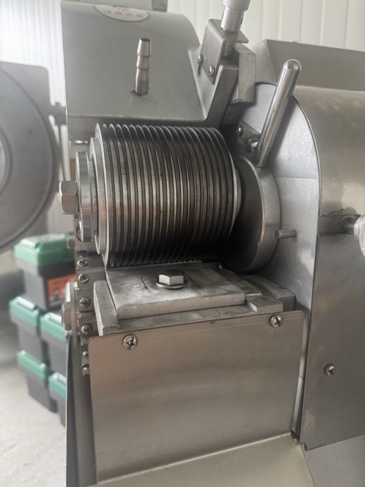 Машина за рязане на зеленчуци