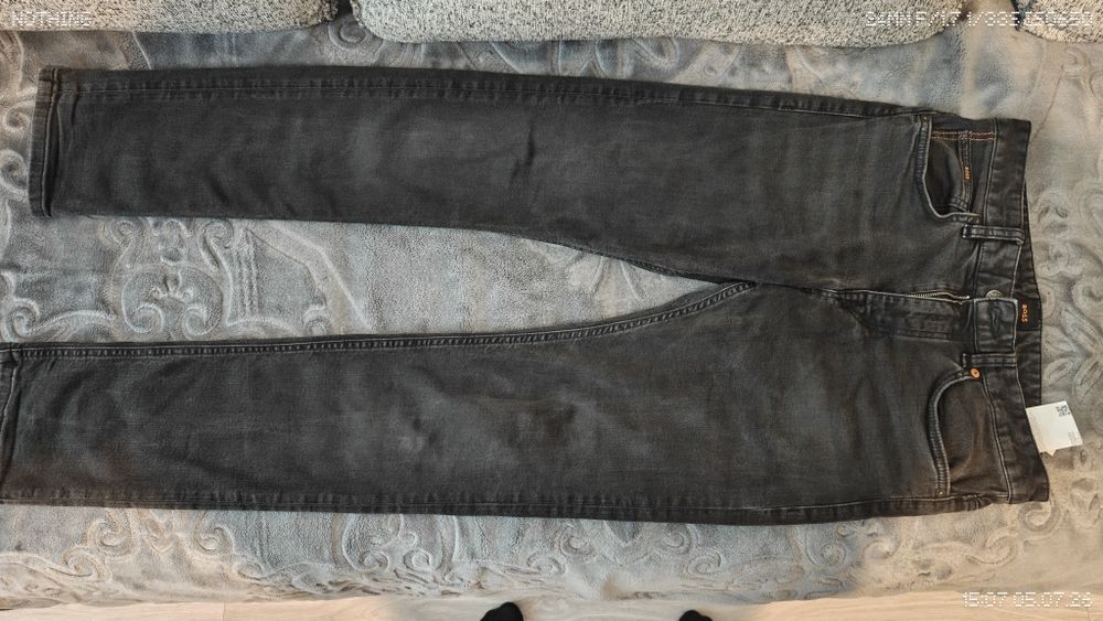 Blugi Lee Cooper și Boss
