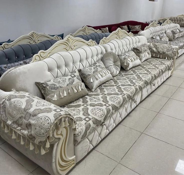 Мебель прямой диван Шах авангард