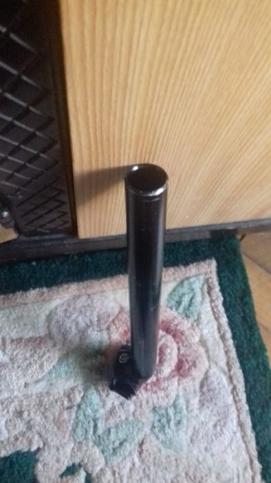 tija sa noua Promax de bicicleta data jos de pe o bicicleta noua