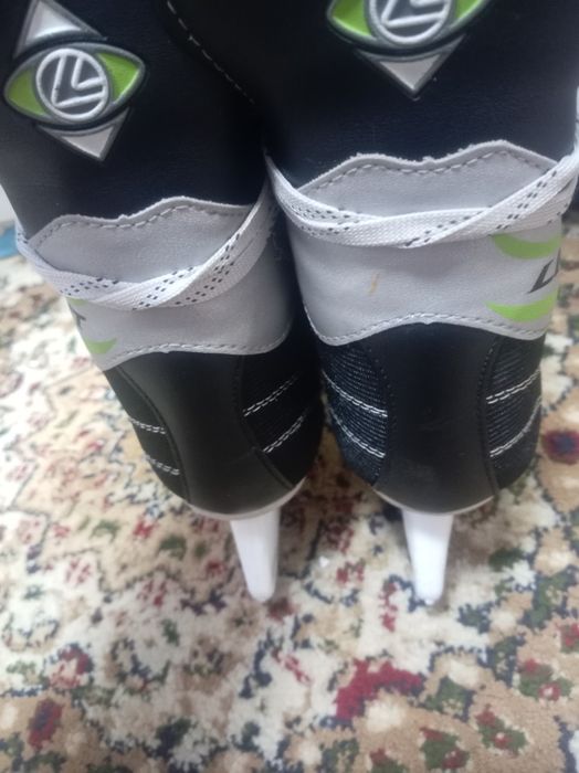 Продам каньки бу 40 размер