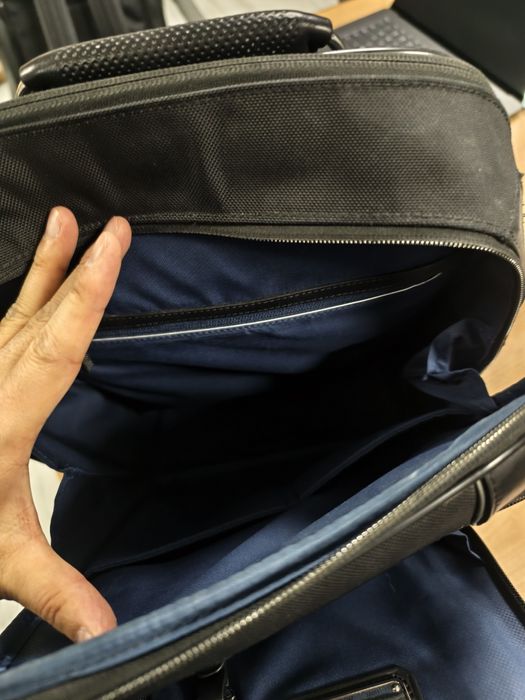 рюкзак TUMI Arrivé LARSON BACKPACK Black