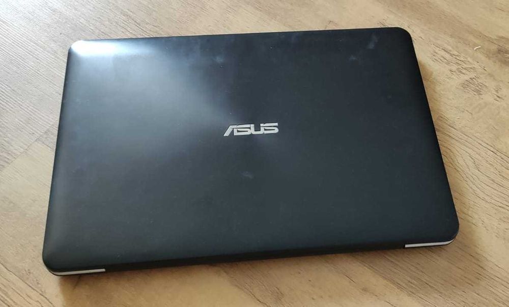 Ноутбук ASUS X555Q