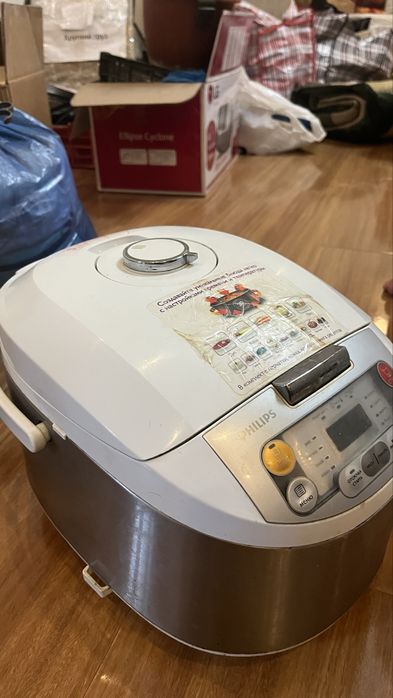 Продаю Мультиварку срочно! не дорого!