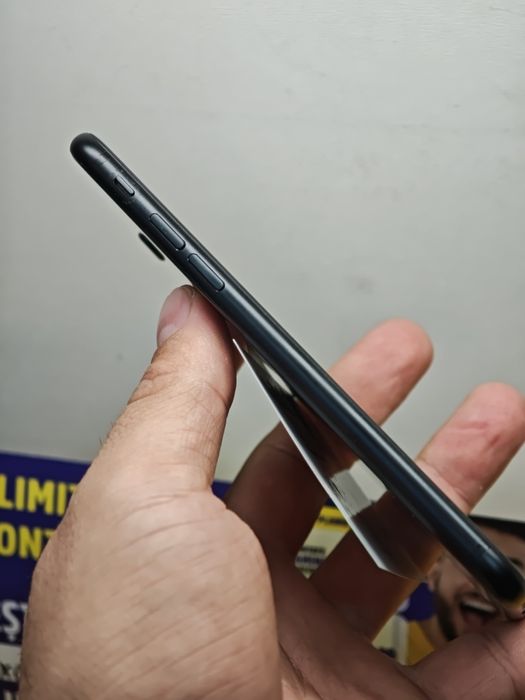 iPhone Se 2 2020 64 Gb