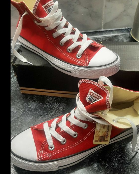 Кроссовки, новые