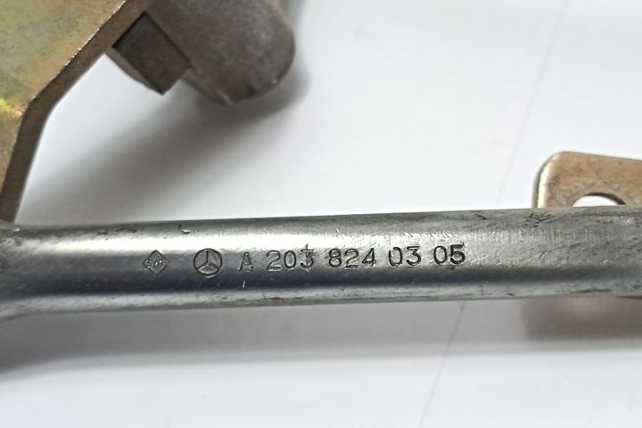 Ansamblu stergator A2038240305 Mercedes-Benz C-Class W203