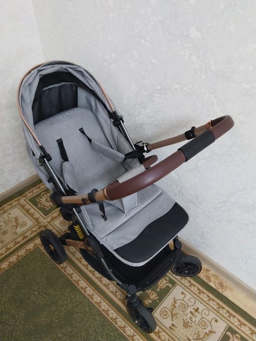 Продам Детскую  коляска