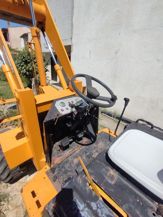 Мини челен товарач TCM 810A  Kubota 36кс