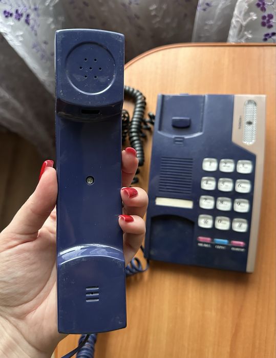 Отдам телефон за шоколадку)