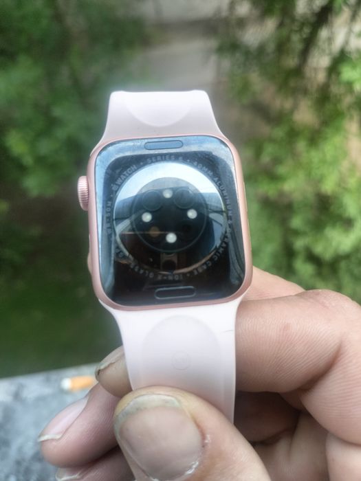 iPhone чесы оригинал