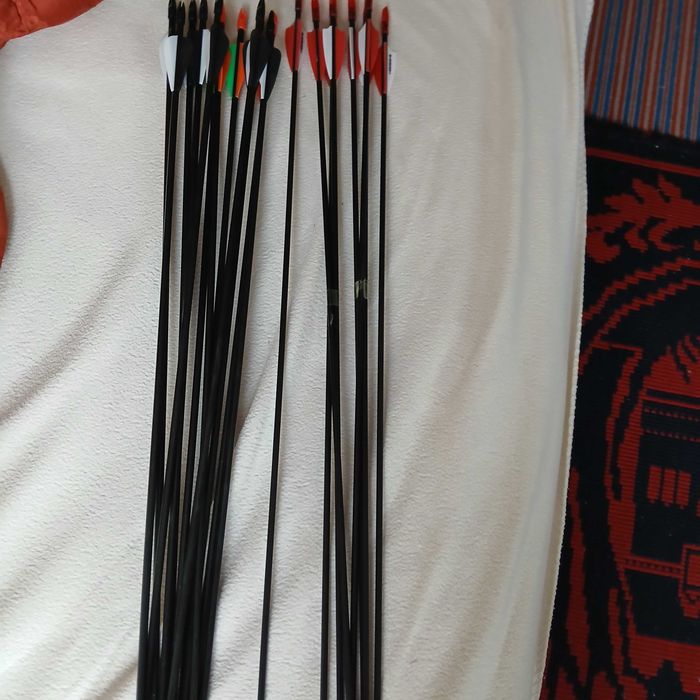 Sageti din fibra de sticlă pentru arcuri,cu lungimea de 80 cm(30 inch)