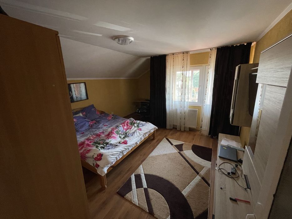 Casa de vanzare complet mobilata