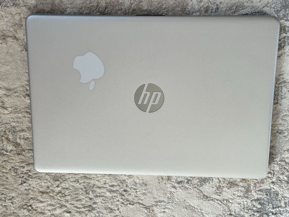Продаю HP ноутбук