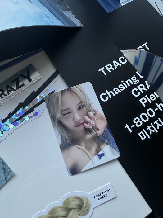 Кпоп албум LE SSERAFIM 4th mini album CRAZY