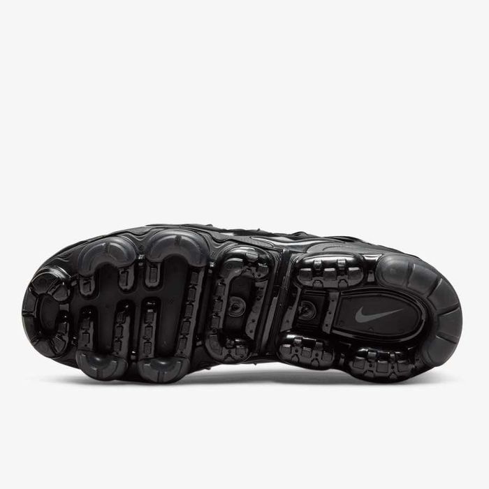 ПРОМО! Nike Vapormax Plus "Black" / Outlet