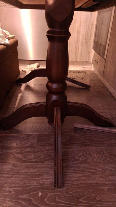 Дървена маса+3 стола