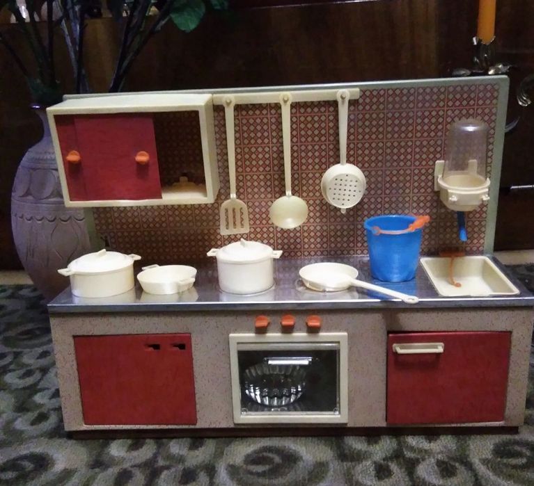 Шахматы большие и маленькие и другие игры