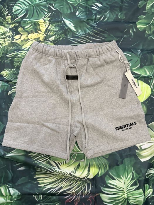 Pantaloni scurti ESSENTIALS Gri !! OFERTA LIMITATA !!