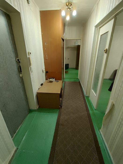 Продается 2-комн (5-12, 9 эт)